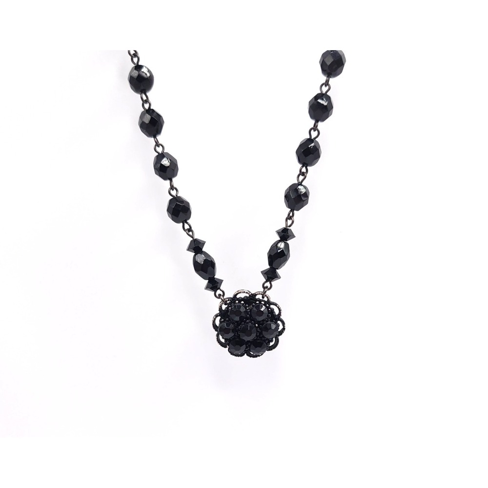 Black Glass‎ Floral Cluster Necklace